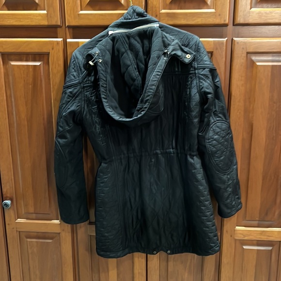 Barbour quilted jacket. - Picture 5 of 9